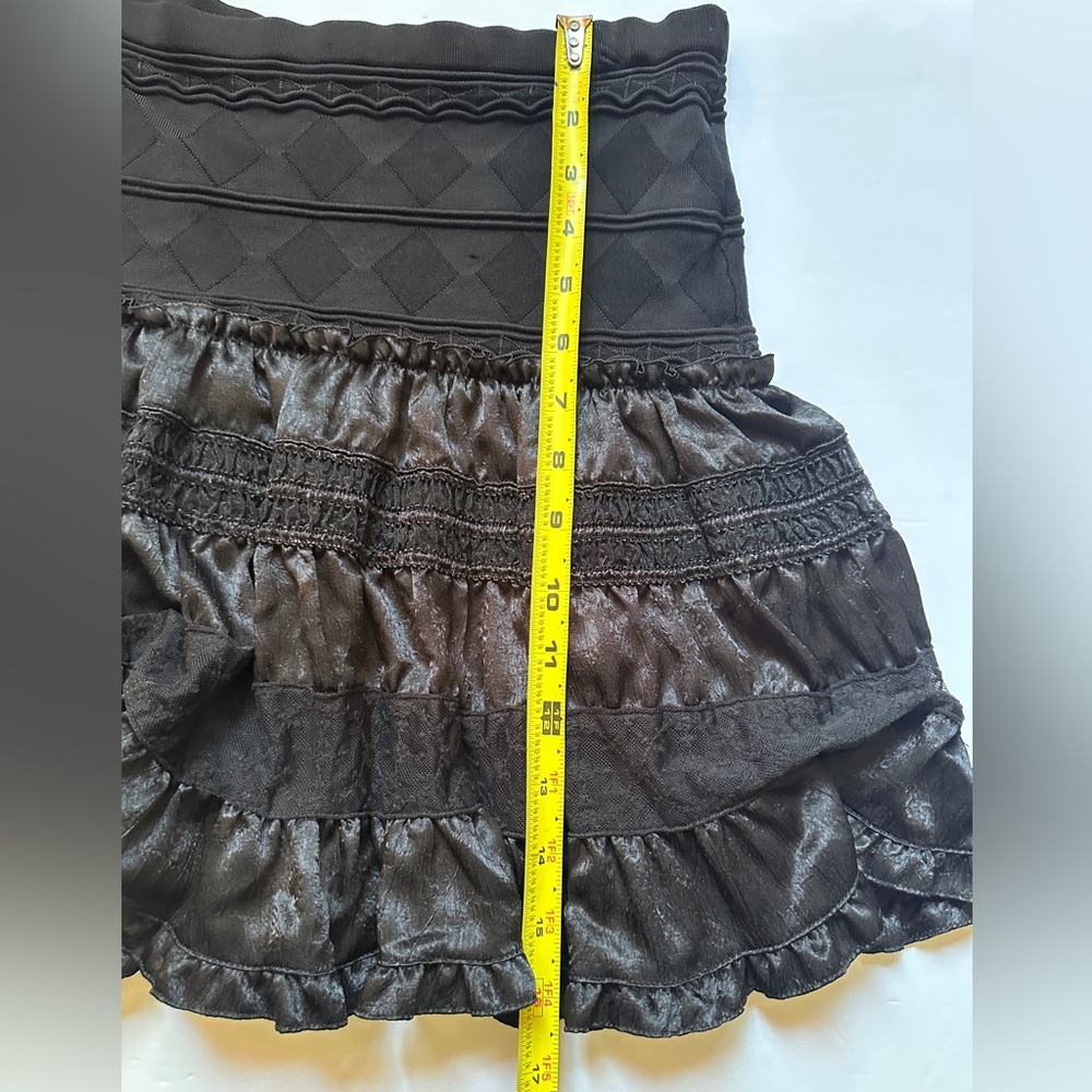 Bebe Black Textured A-Line Mini Skirt | Satin | Sz Medium | Y2K | Vintage - Picture 6 of 6